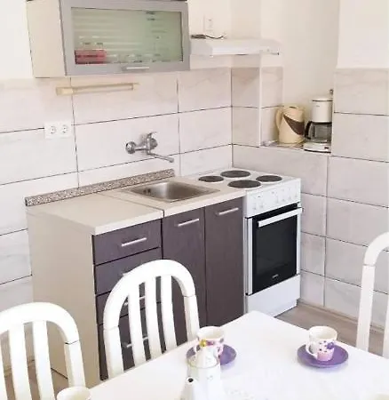 Cagalj Apartman *